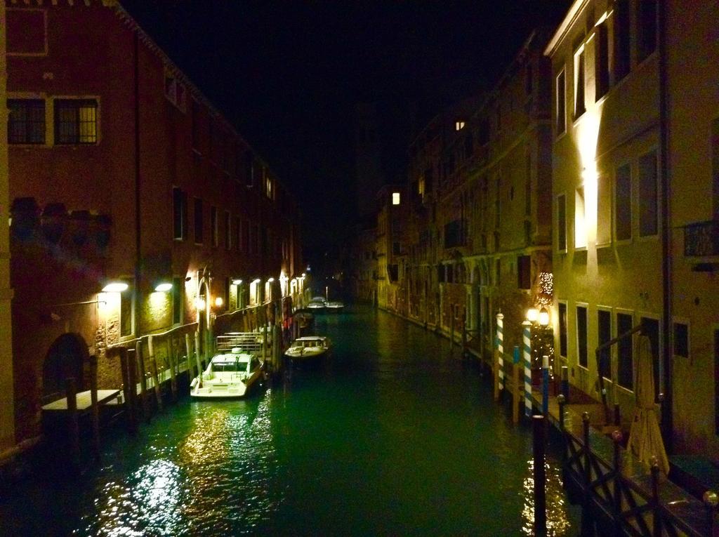 Ca Dei Libri Apartment Venice Luaran gambar